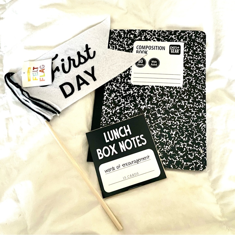 First Day of School!✏️✏️✏️ plus extra goodies!